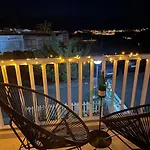 La Casa Nostra - Family Oriented House In Quiet Area