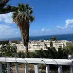 La Casa Nostra - Family Oriented House In Quiet Area バハマル