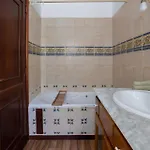 La Casa Nostra - Family Oriented House In Quiet Area 別荘